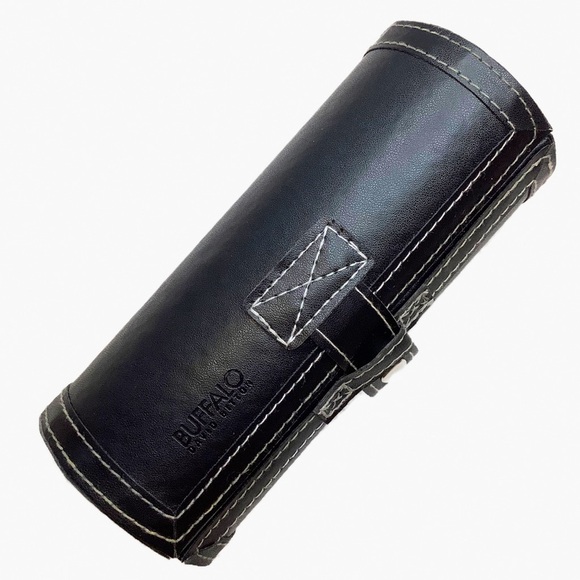 BUFFALO DAVID BITTON 5-piece Shoe Care Kit - Picture 1 of 6